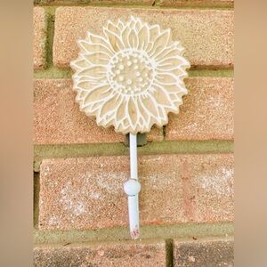 *Distressed Wooden Sunflower Coat Hook